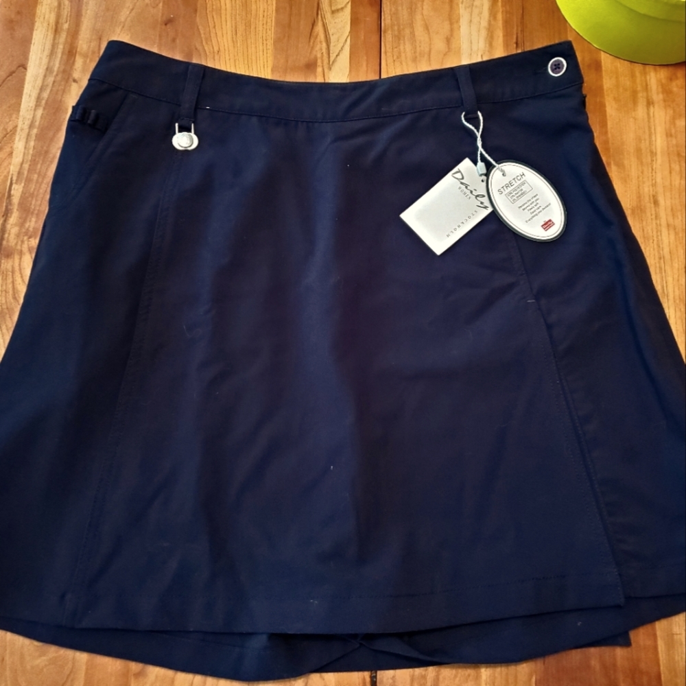 Navy Skort, size 12 NWT